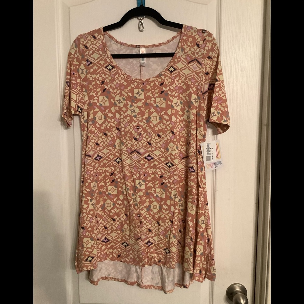 NWT Lularoe Perfect T